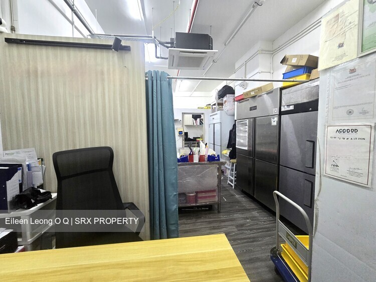 The Commerze@irving (D13), Retail #438245381